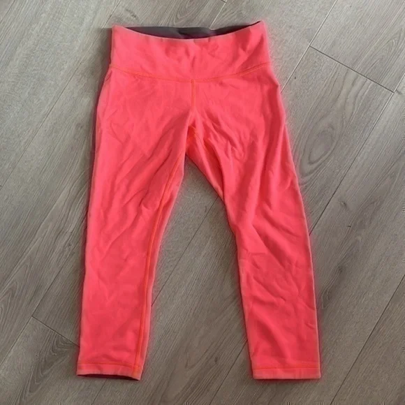 Lululemon reversible leggings size 6 - Picture 2 of 7